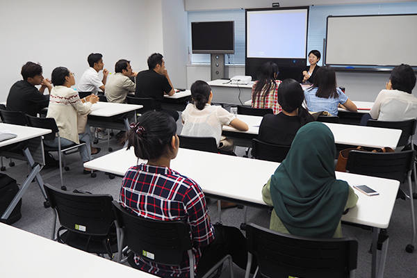 武蔵野大学グローバル学部の皆さまにご来社いただきました 保育 人材 介護のライク株式会社